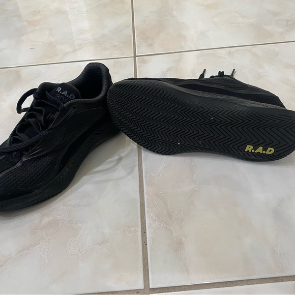 R. A. D. One, women’s black shoe. Size 8. Usable for lifting, walking, running. - Picture 4 of 5